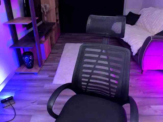 StrippingLady webcam