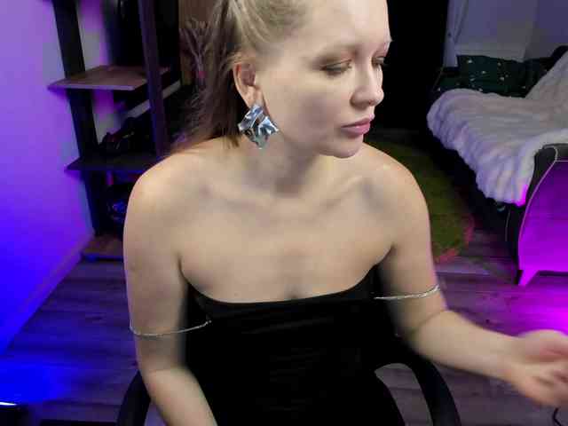 StrippingLady webcam