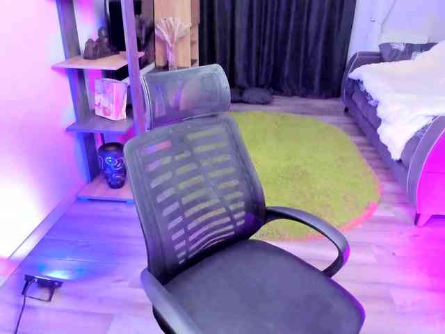 StrippingLady webcam