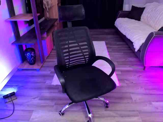 StrippingLady webcam