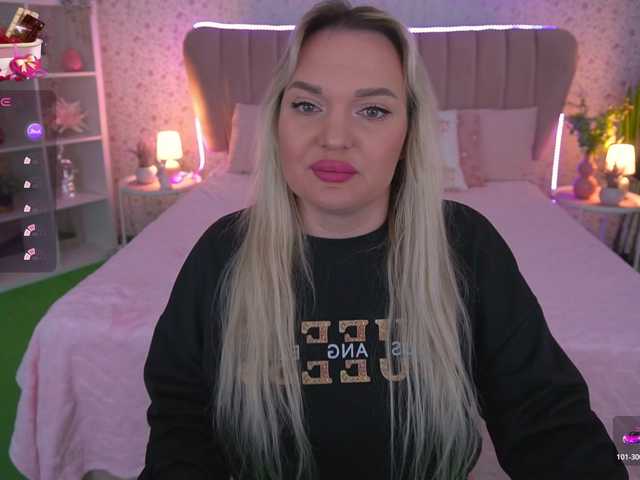 AmelyLoveme's BongaCams show and profile