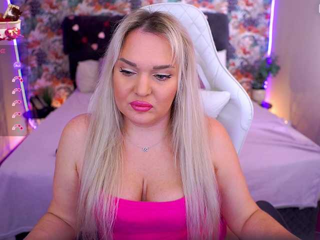 AmelyLoveme's BongaCams show and profile