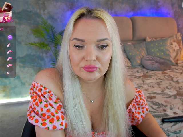 AmelyLoveme's BongaCams show and profile