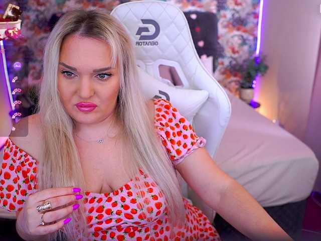 AmelyLoveme's BongaCams show and profile