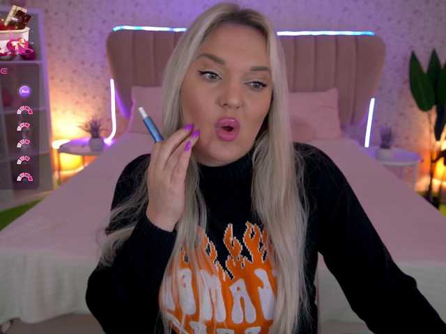 AmelyLoveme's BongaCams show and profile