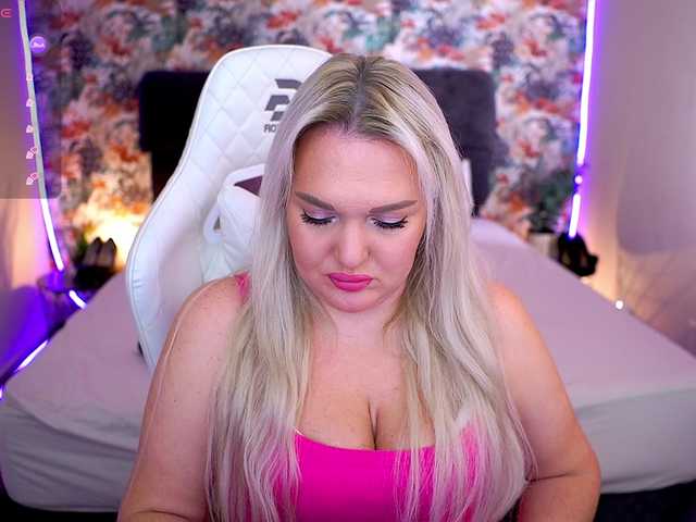 AmelyLoveme's BongaCams show and profile