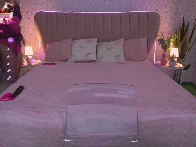 AmelyLoveme's BongaCams show and profile