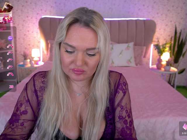 AmelyLoveme's BongaCams show and profile