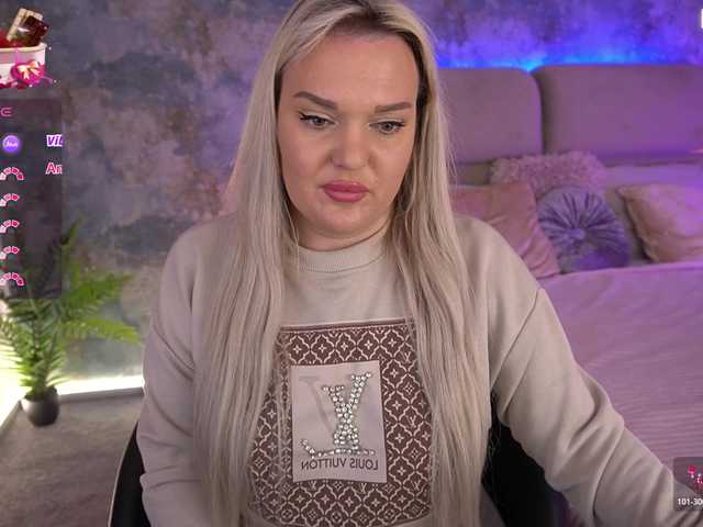 Sex chat gratuit in direct cu AmelyLoveme pe BongaCams