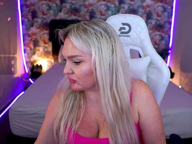 AmelyLoveme Live Webcam on BongaCams