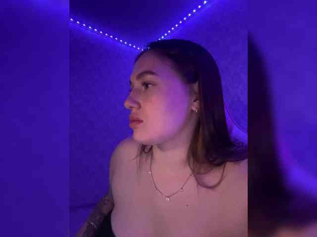 BoredGirl webcam
