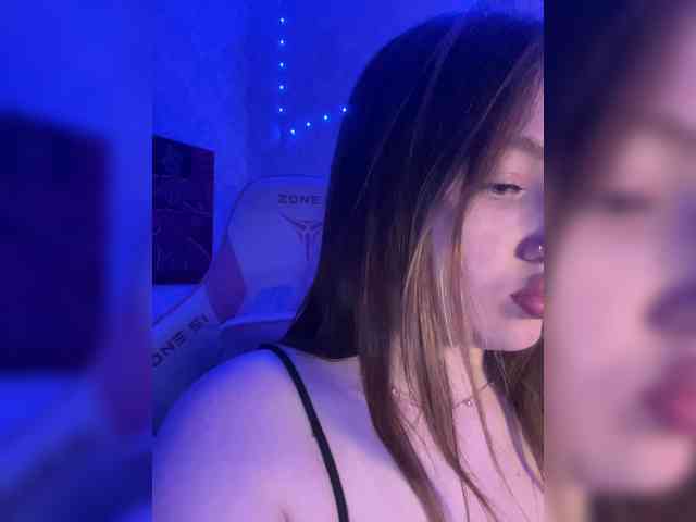 BoredGirl webcam