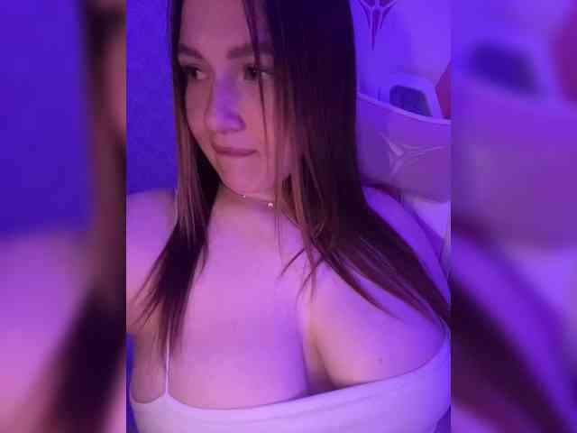 BoredGirl webcam