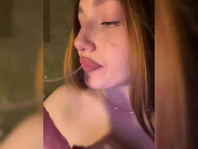 BoredGirl webcam