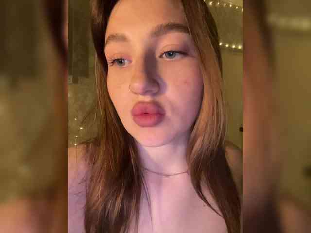 BoredGirl webcam