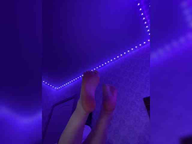 BoredGirl webcam