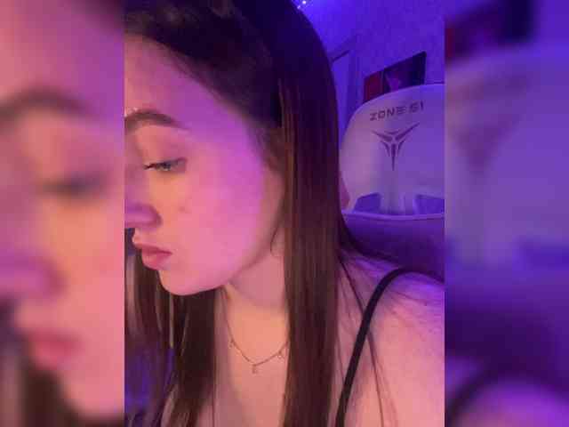 BoredGirl webcam