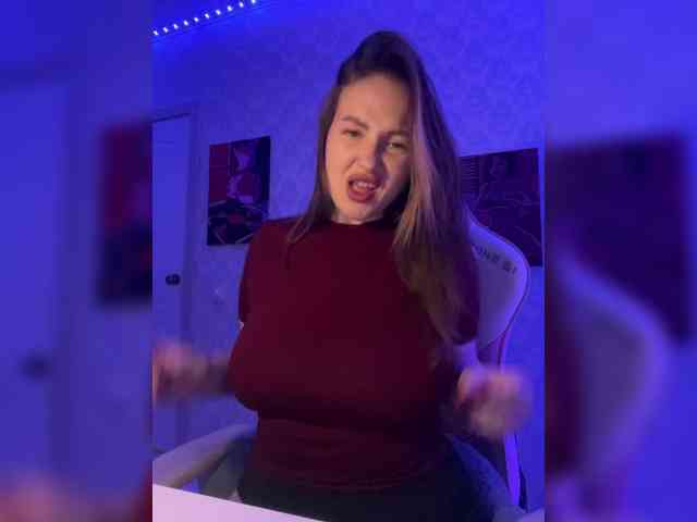 BoredGirl webcam