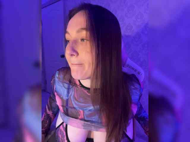 BoredGirl webcam