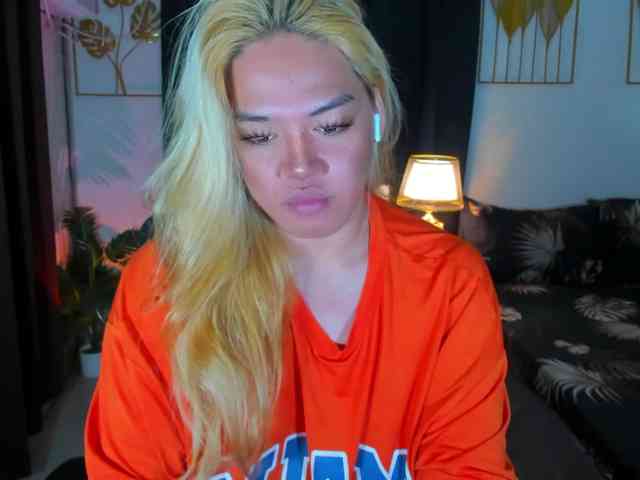 Sandrafox Live Webcam on BongaCams