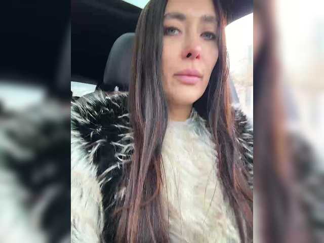 linahelen's BongaCams show and profile