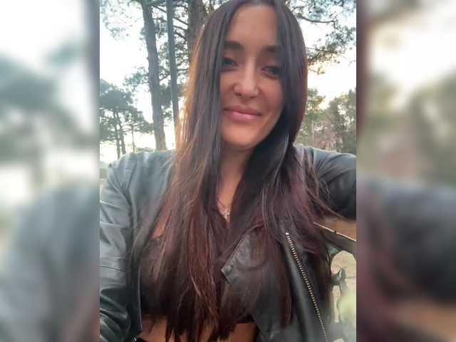 linahelen's BongaCams show and profile