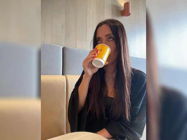 linahelen's BongaCams profile