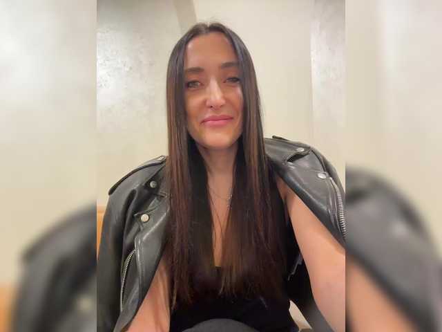 linahelen's BongaCams show and profile