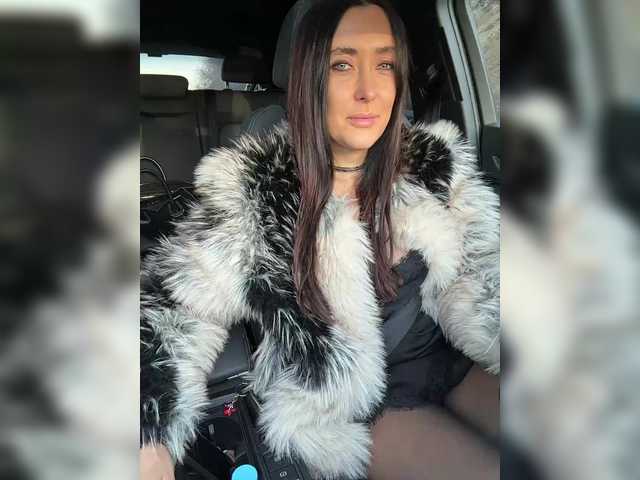 linahelen's BongaCams show and profile