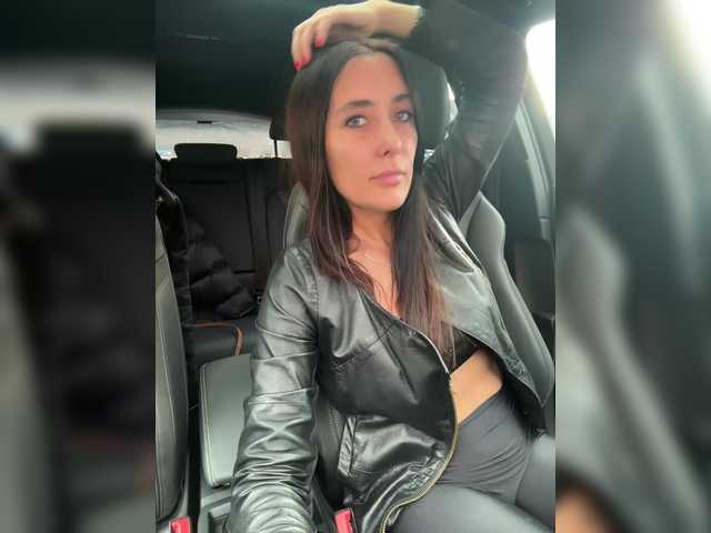 linahelen's BongaCams show and profile