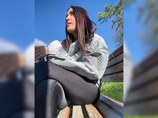 linahelen's BongaCams profile