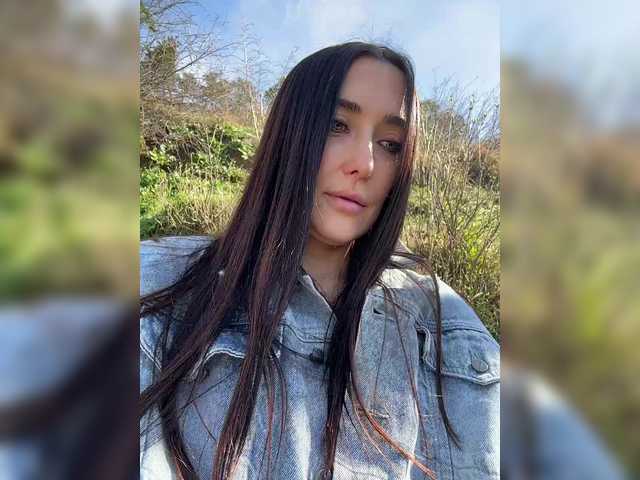 linahelen's BongaCams profile