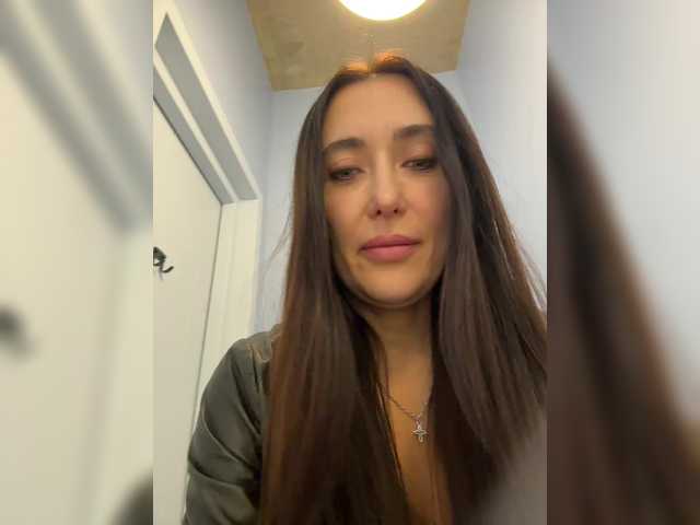 linahelen's BongaCams show and profile