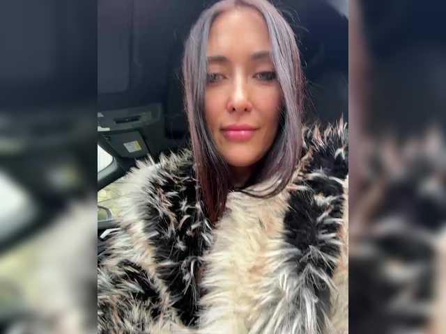 linahelen's BongaCams show and profile