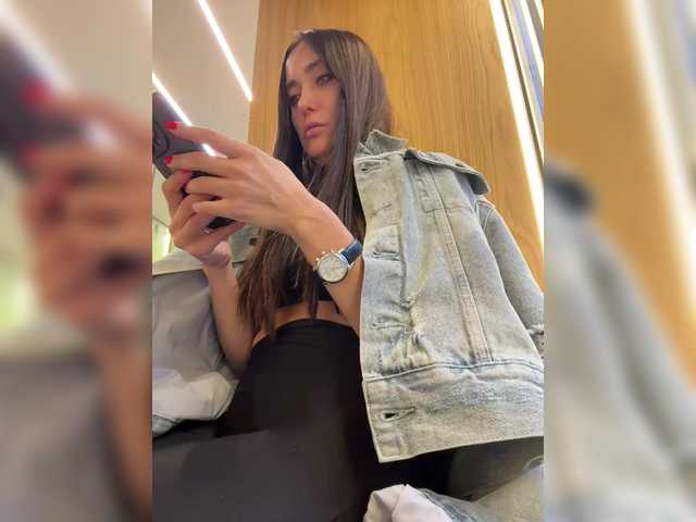 linahelen's BongaCams show and profile