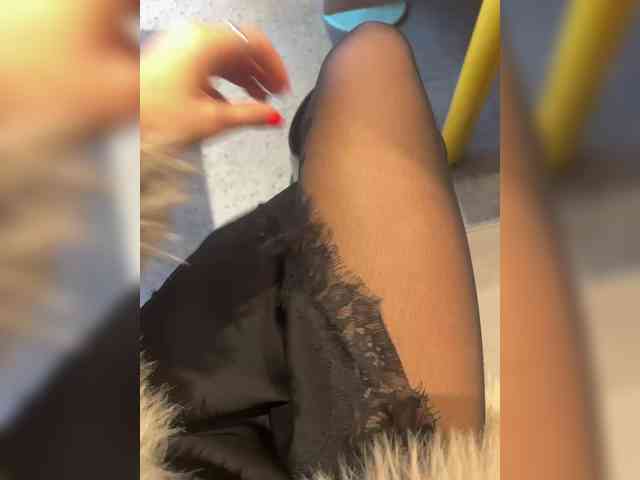 linahelen Live Webcam on BongaCams