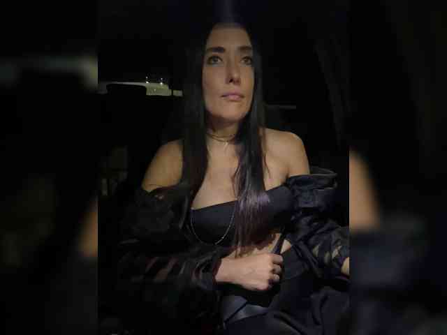 linahelen Live Webcam on BongaCams