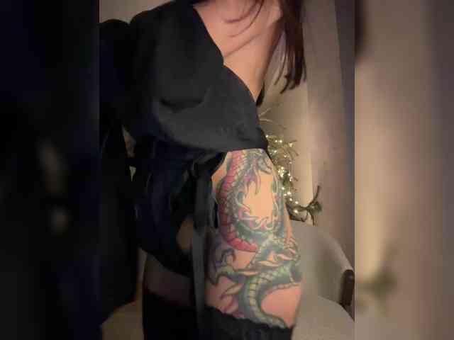 linahelen Live Webcam on BongaCams