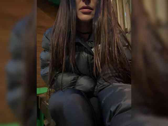 linahelen Live Webcam on {site_name}