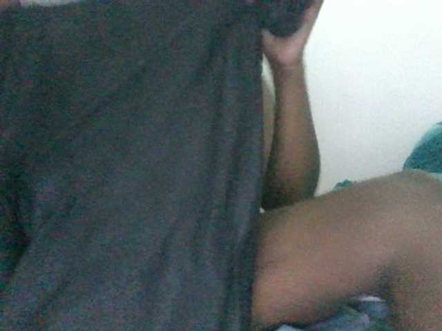 BoobieQueen's BongaCams show and profile