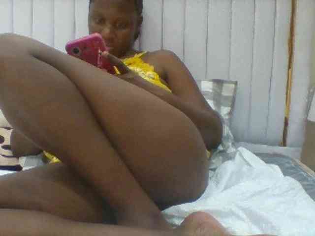 BoobieQueen webcam