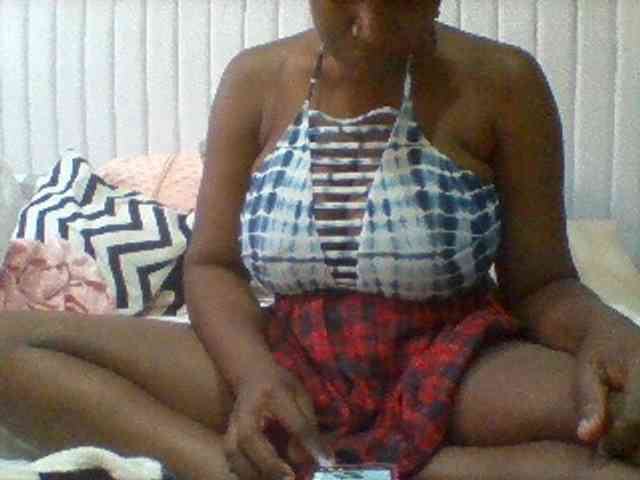 BoobieQueen webcam