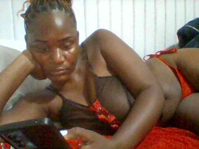 BoobieQueen webcam