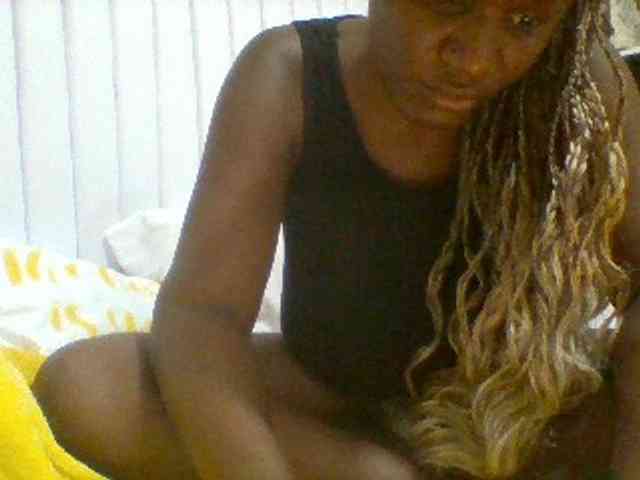 BoobieQueen webcam