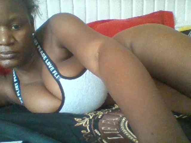 BoobieQueen webcam
