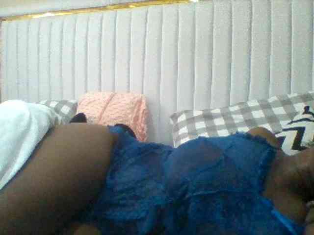 BoobieQueen webcam