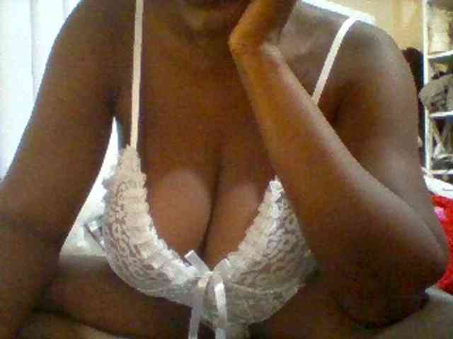 BoobieQueen webcam