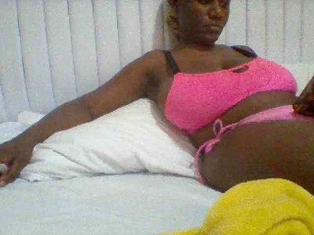 BoobieQueen webcam