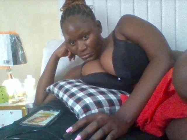 BoobieQueen webcam