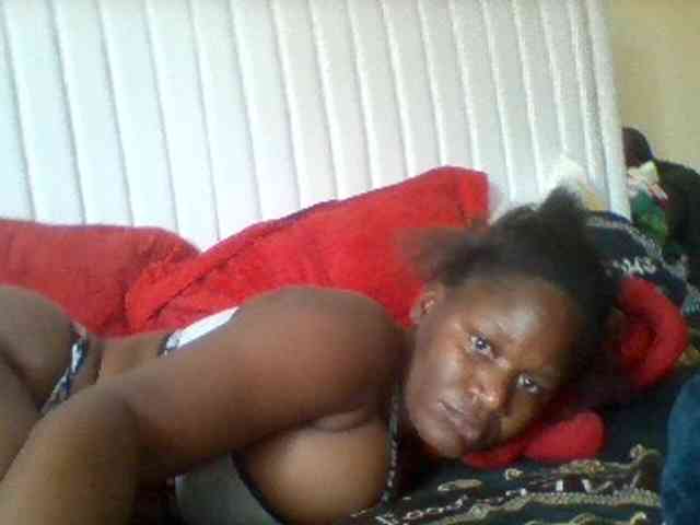 BoobieQueen webcam